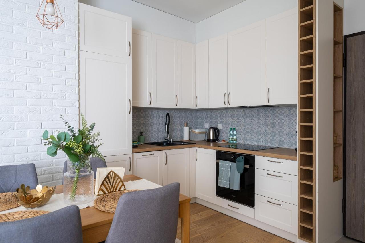 Apartament Bialego Debu Cosy *